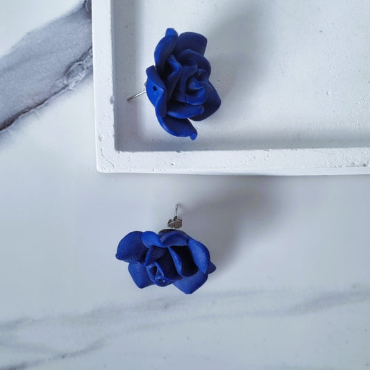 Flower earrings - blue