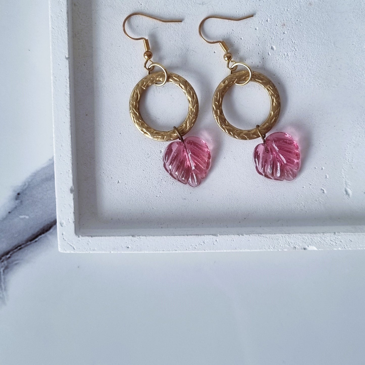 Pink leaves earrings