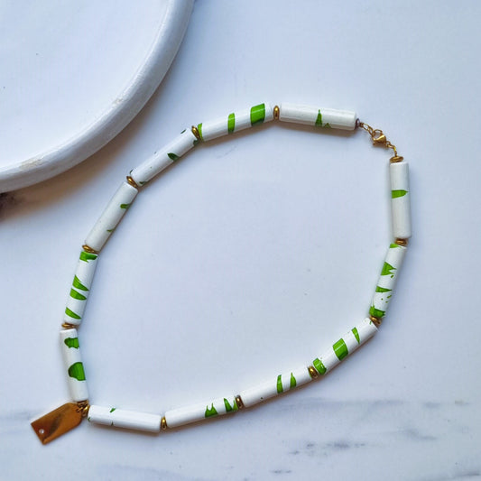 Green n'white necklace