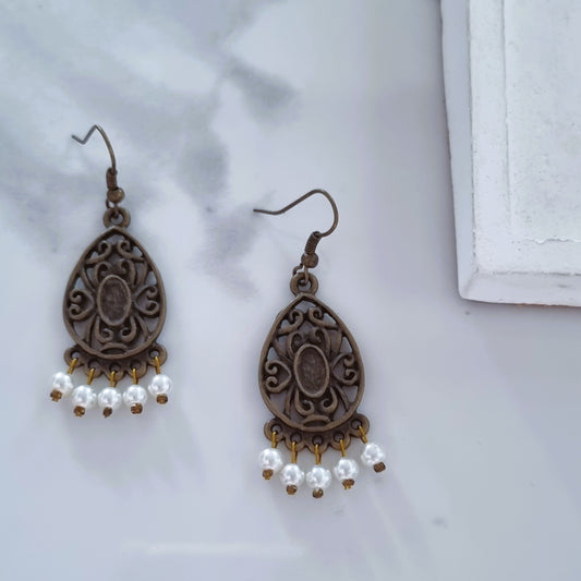 VIntage style earrings 2