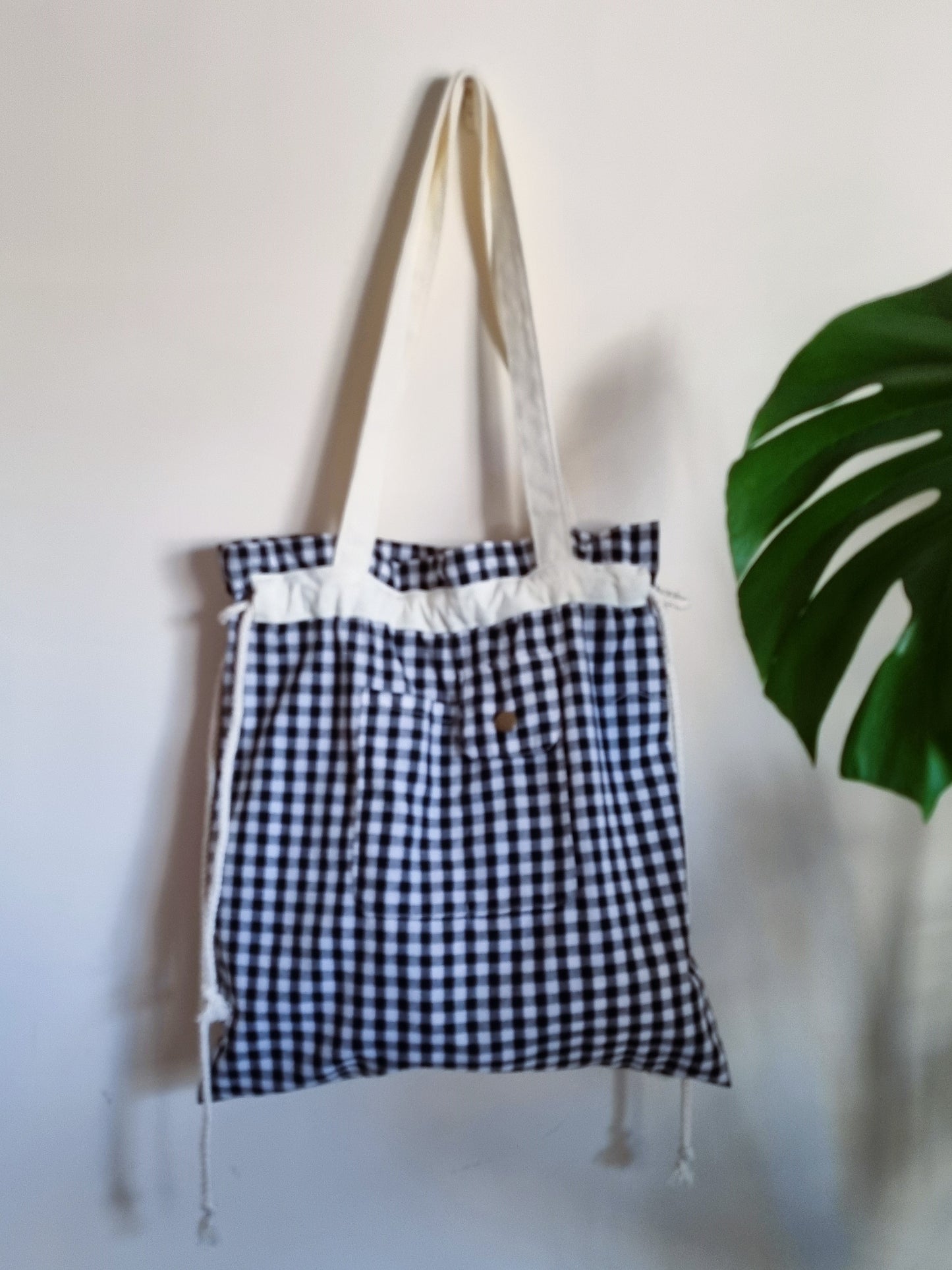 Check print tote bag