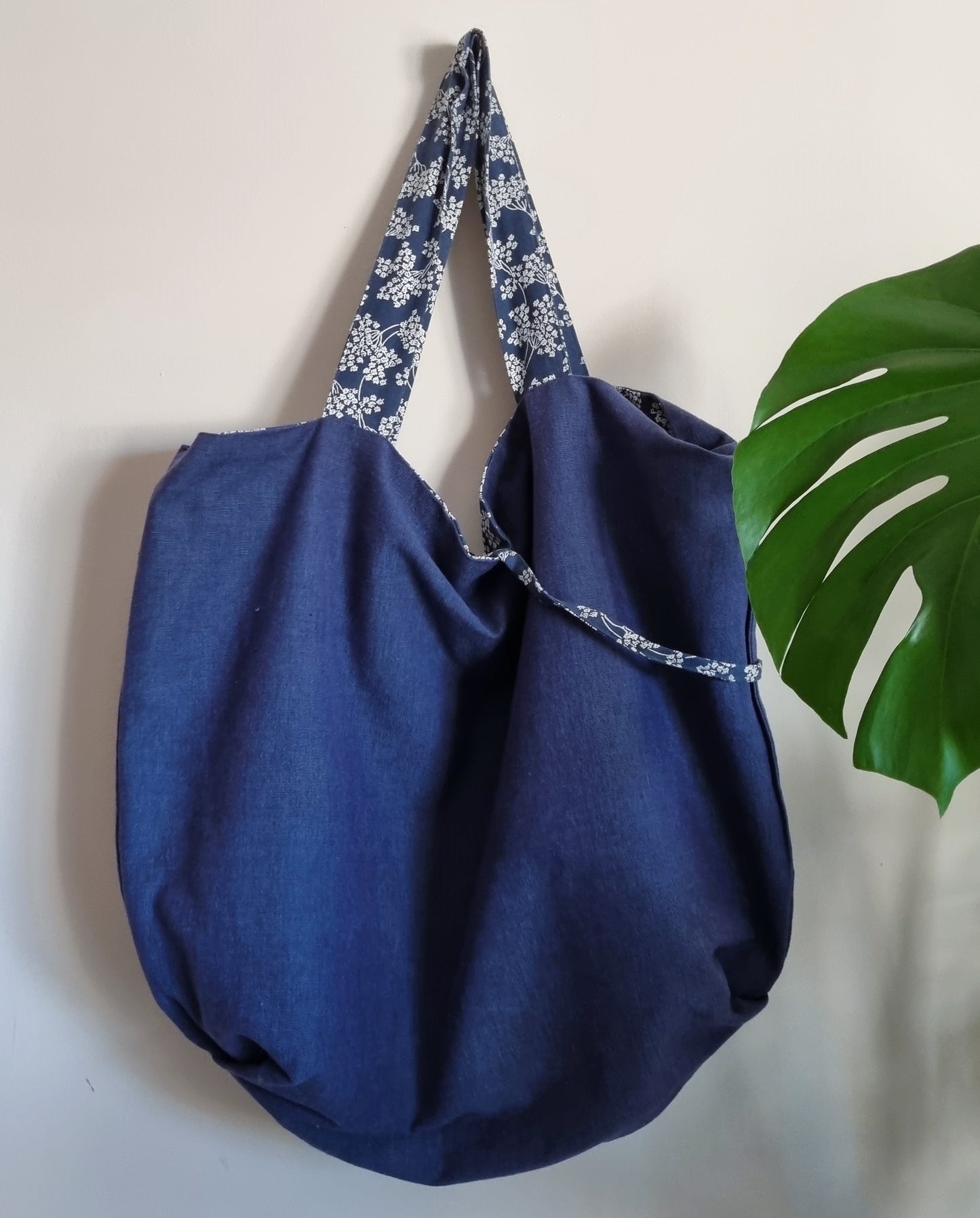 Tote bag but made it blue