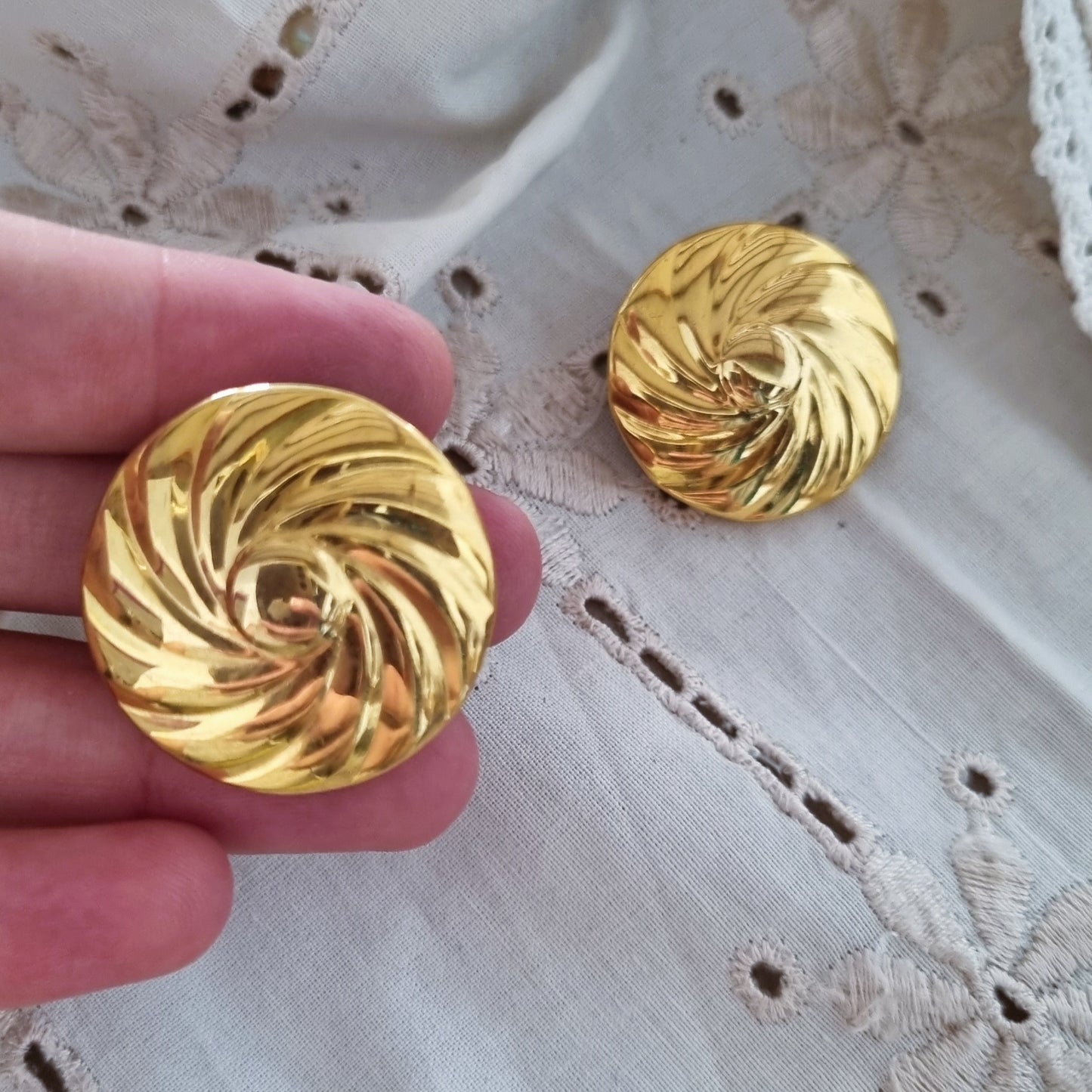 Vintage earrings - Gold windmill