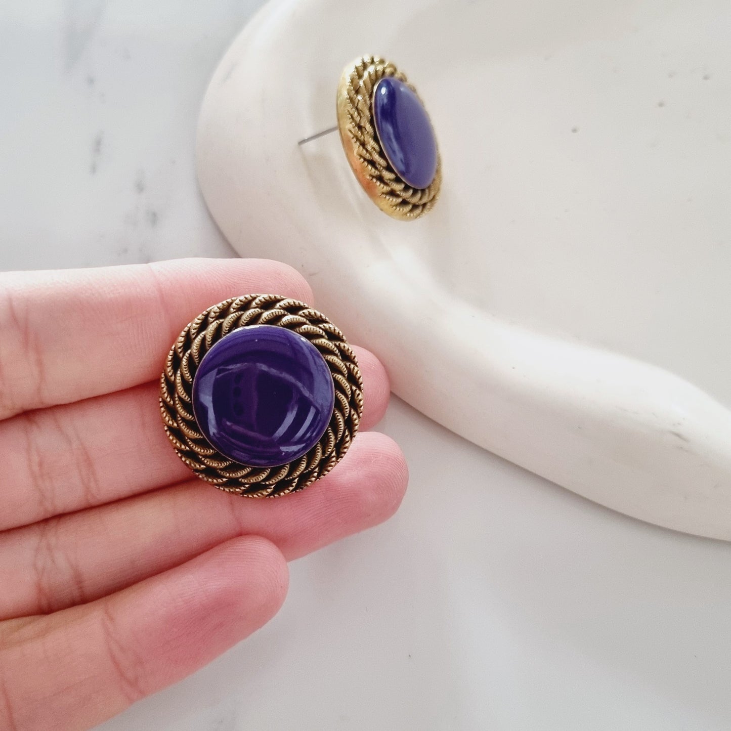 Vintage earrings - Purple