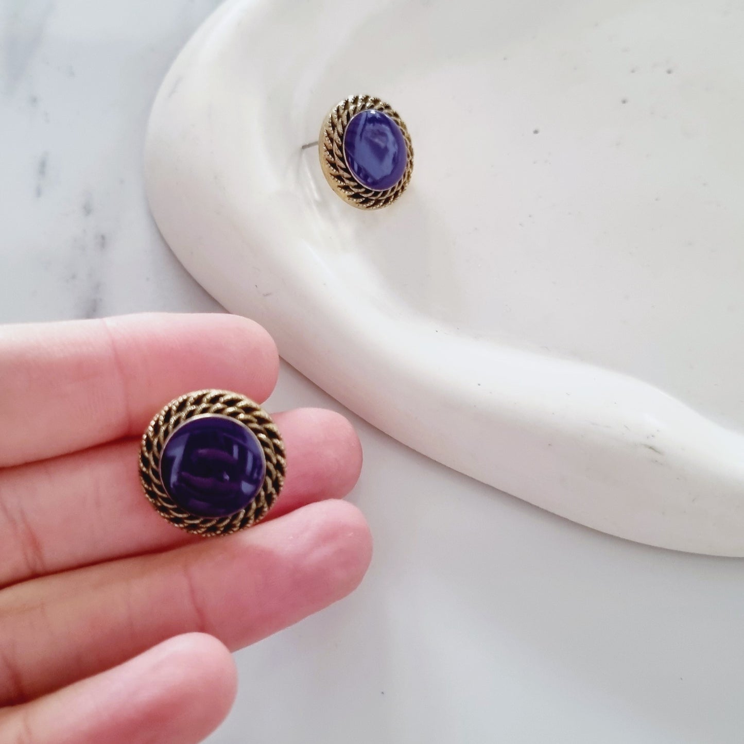 Vintage earrings - Purple