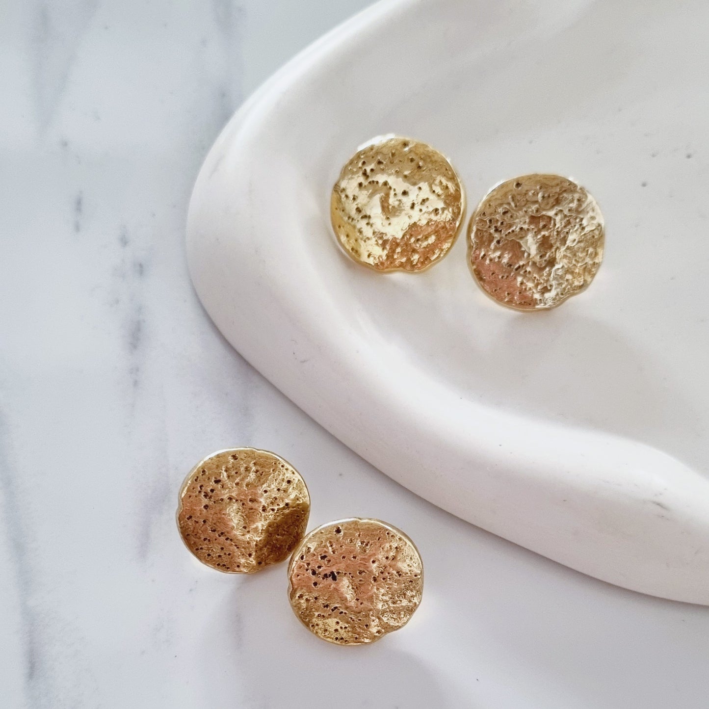 Vintage earrings - Gold moon