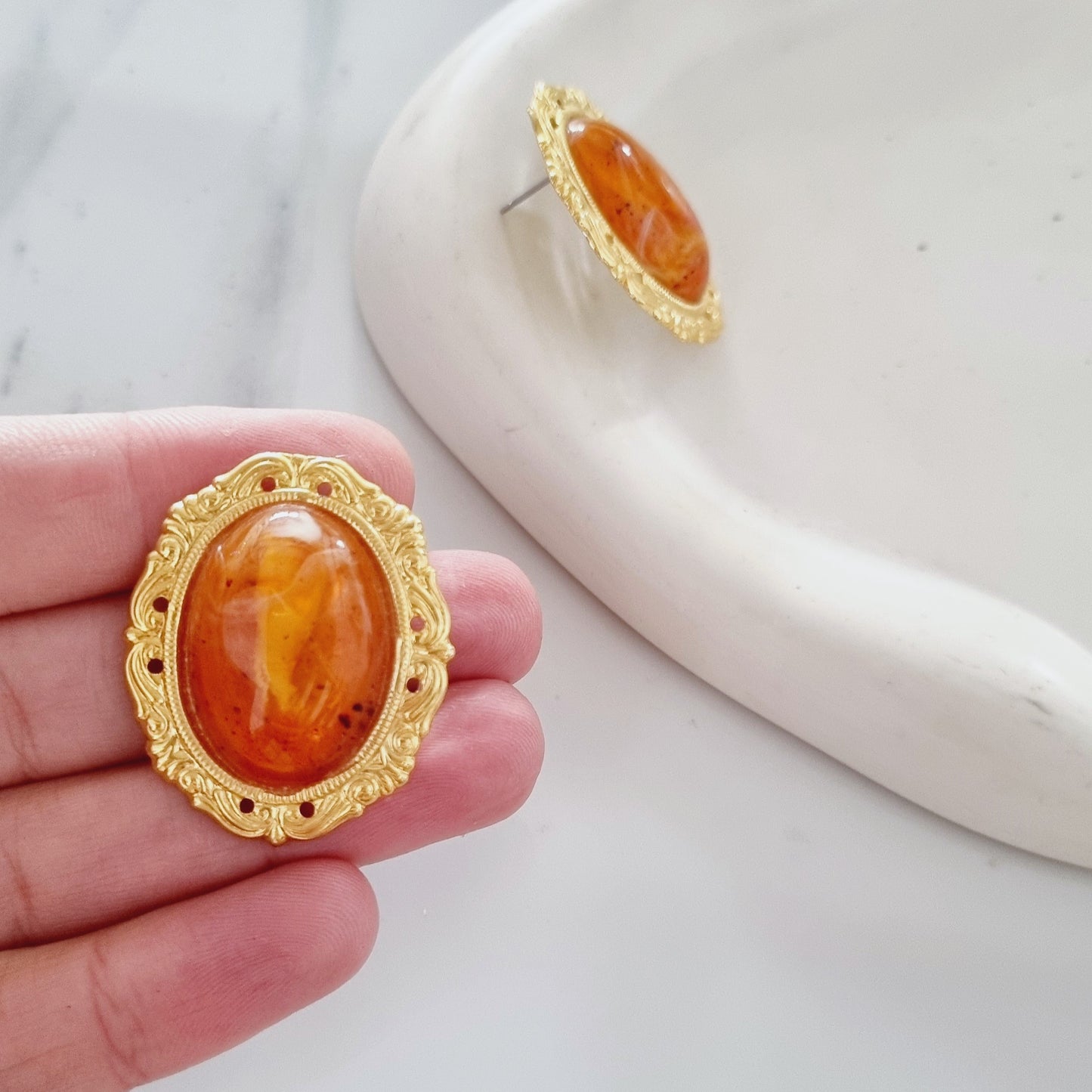 Vintage earrings - Orange big oval