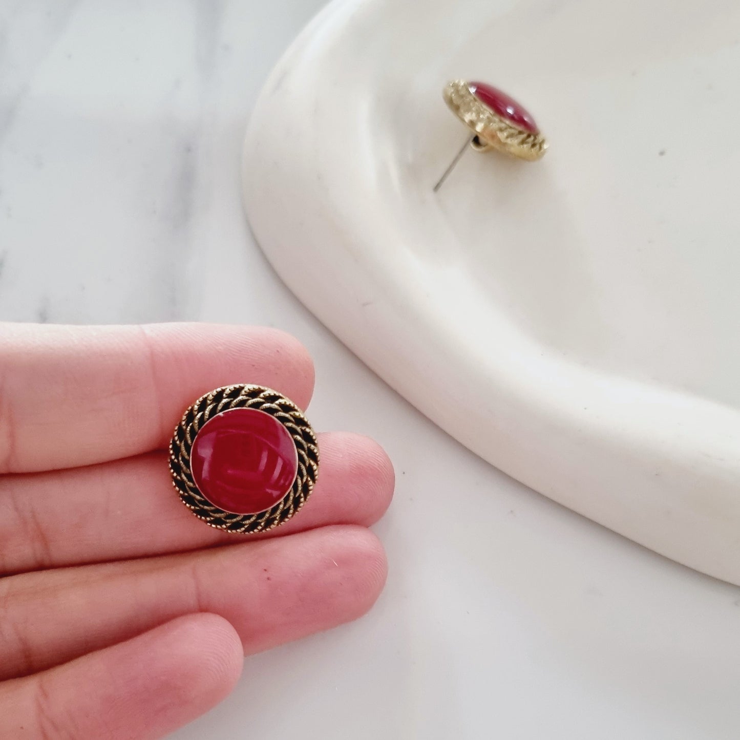 Vintage earrings - Dark Red