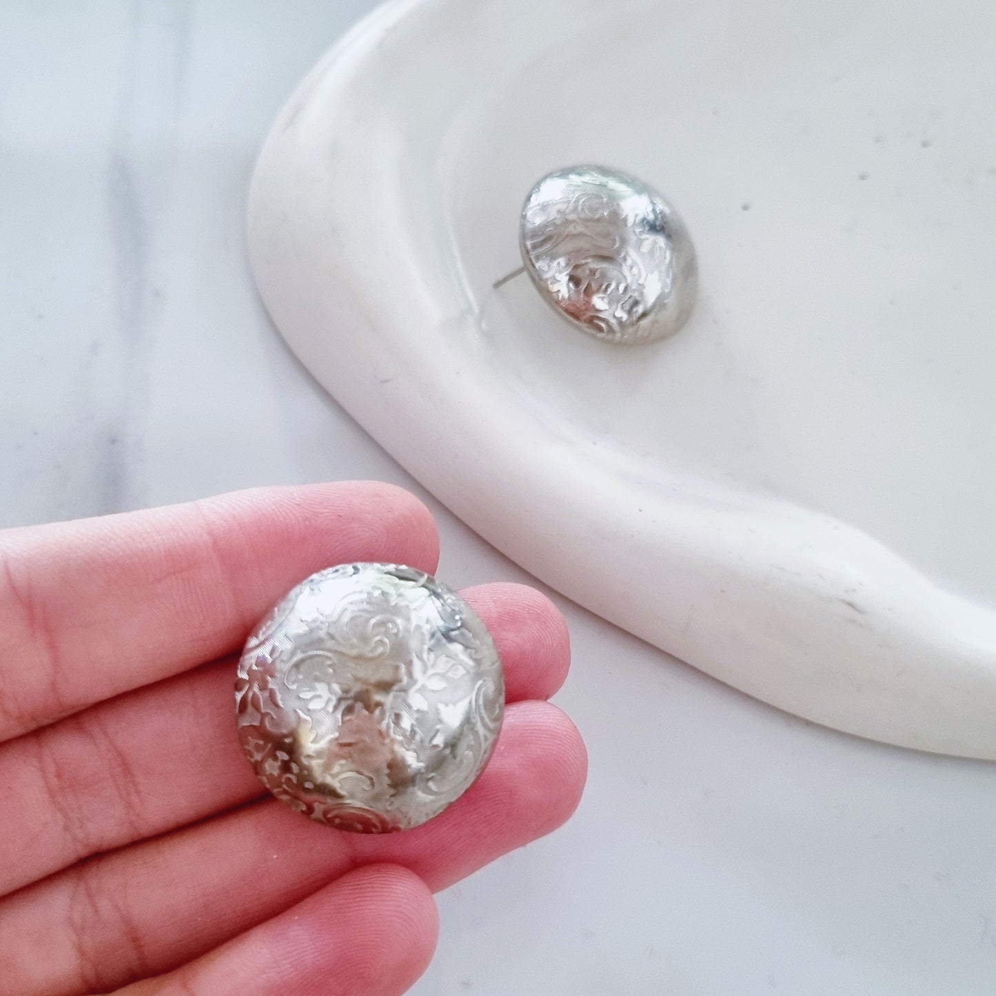 Vintage earrings - Silver flowers