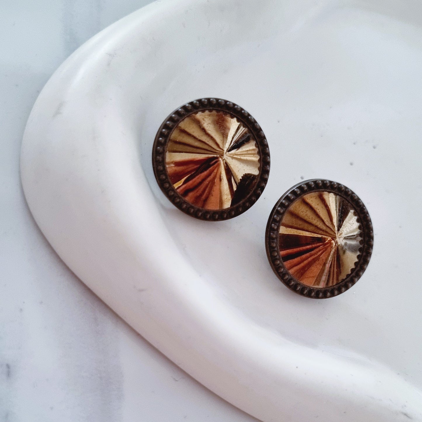 Vintage earrings - Bronze mirrors