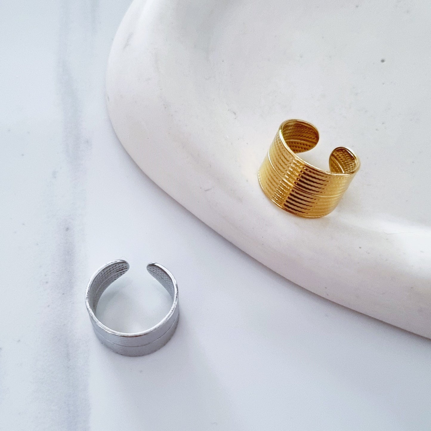 Cuff rings - the short ed.