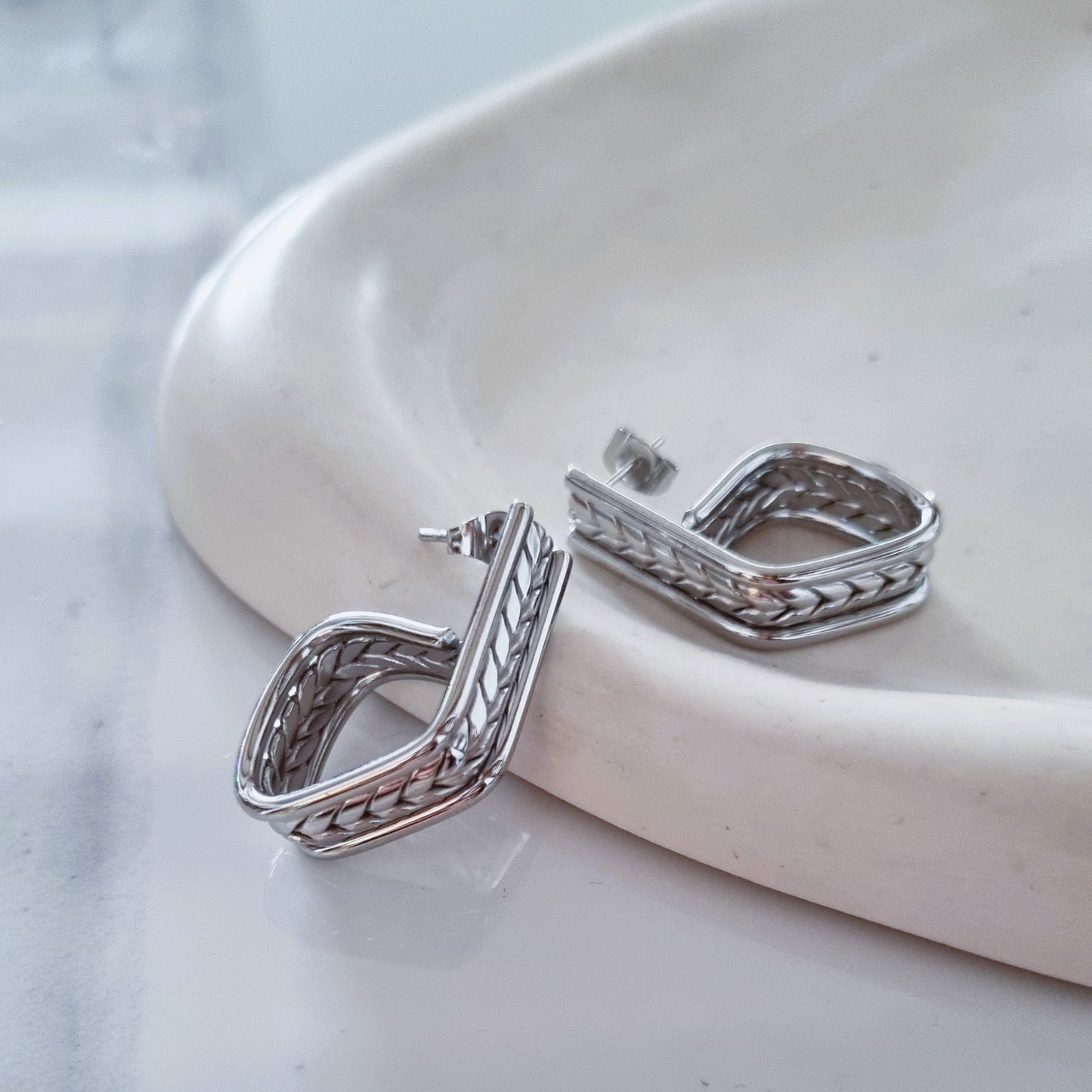 Silver geometric earrings