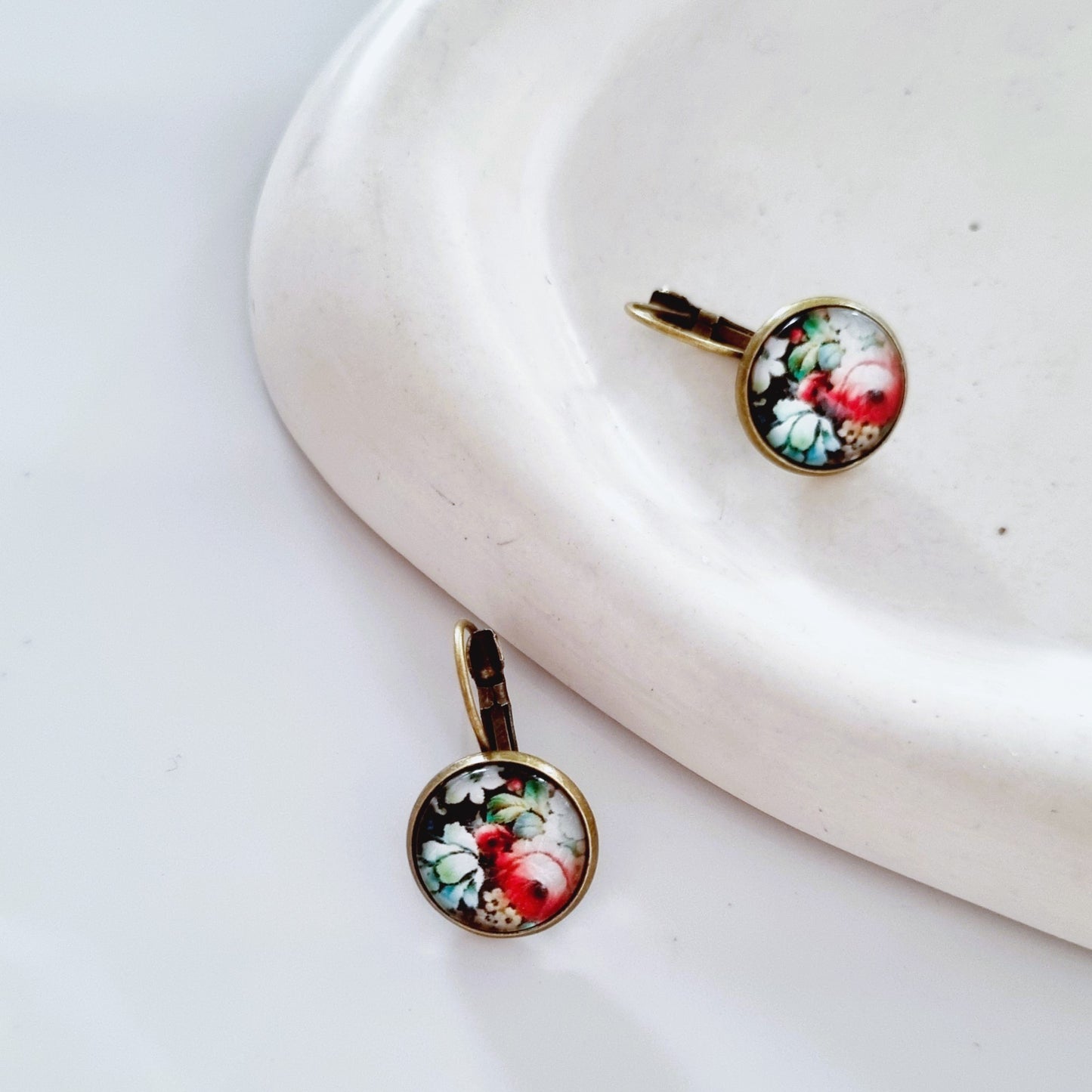 Red roses earrings