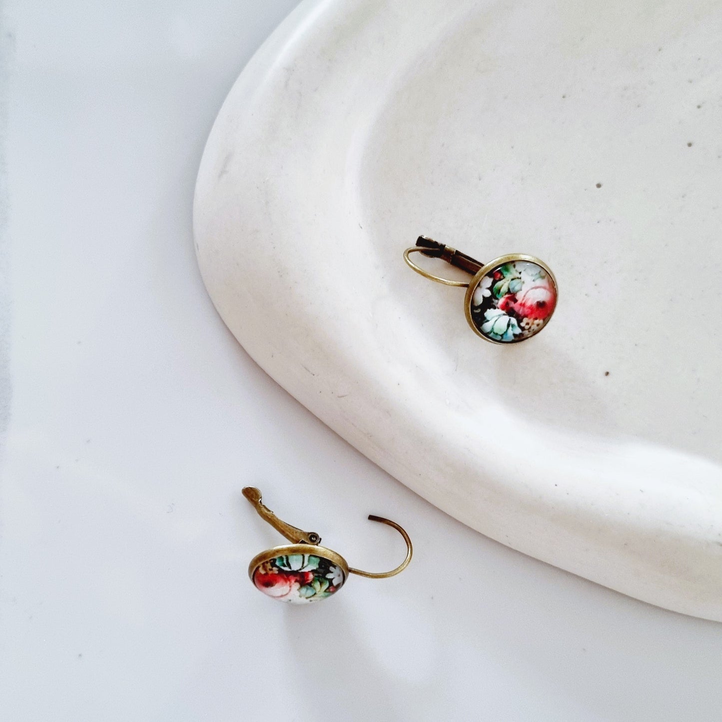 Red roses earrings