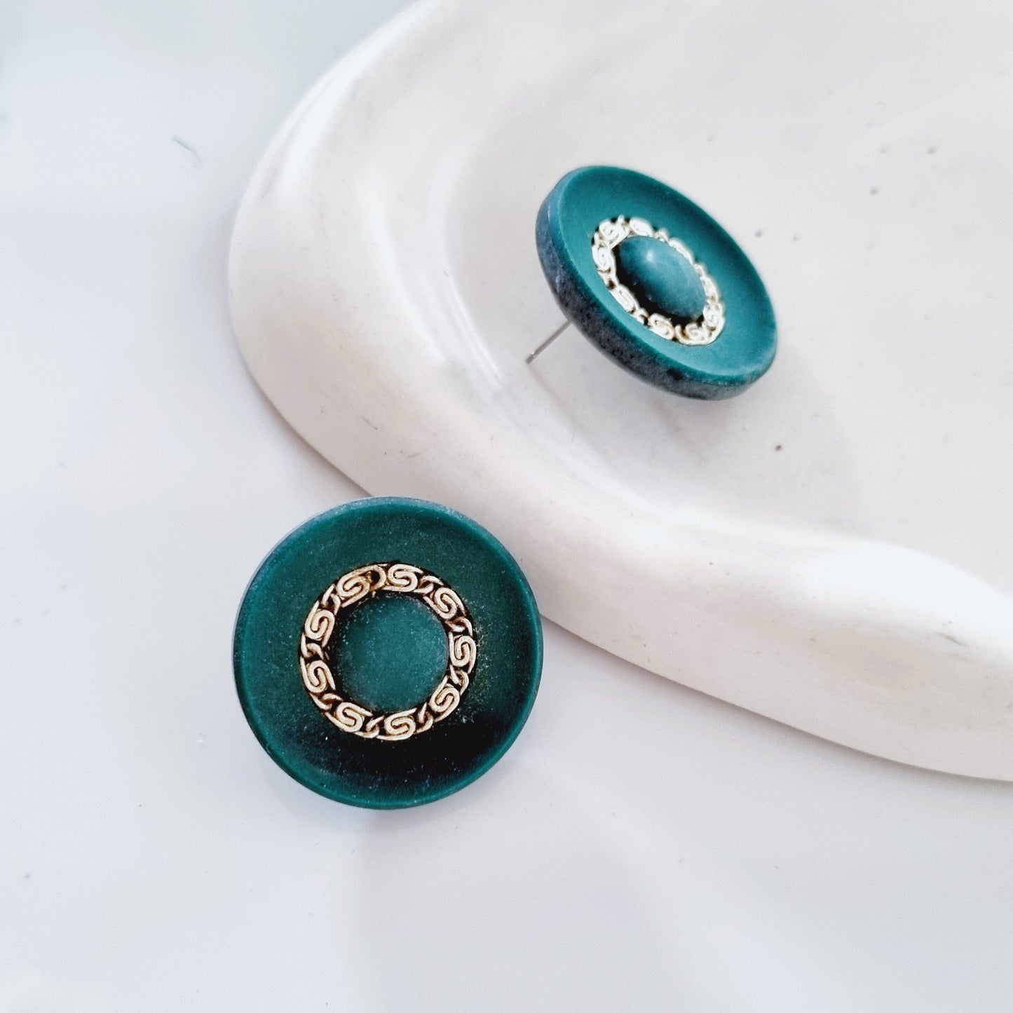 Vintage Earrings - Big green