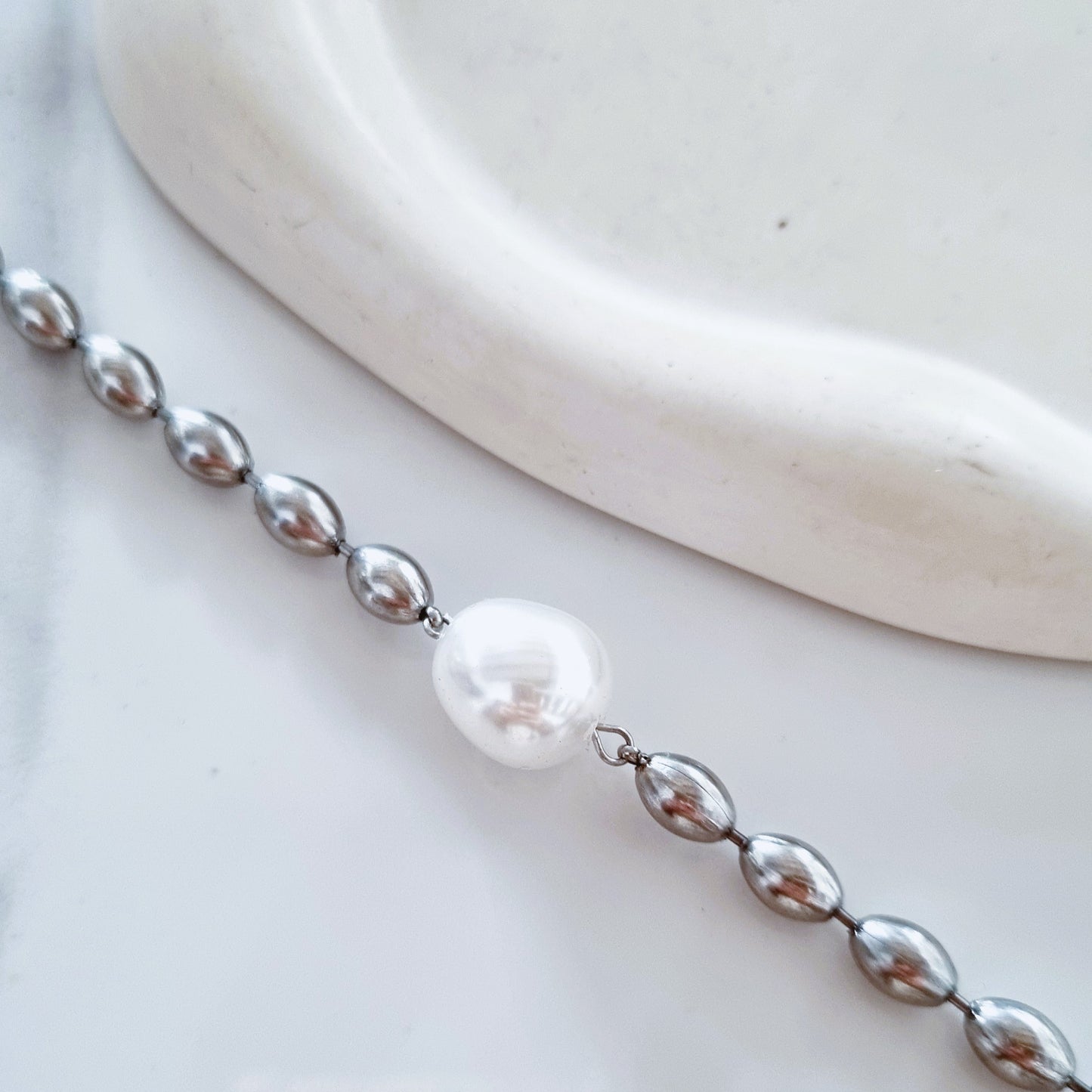 Silver with pearl bracelet