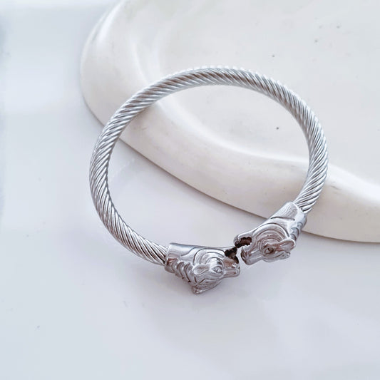 Lions bangle