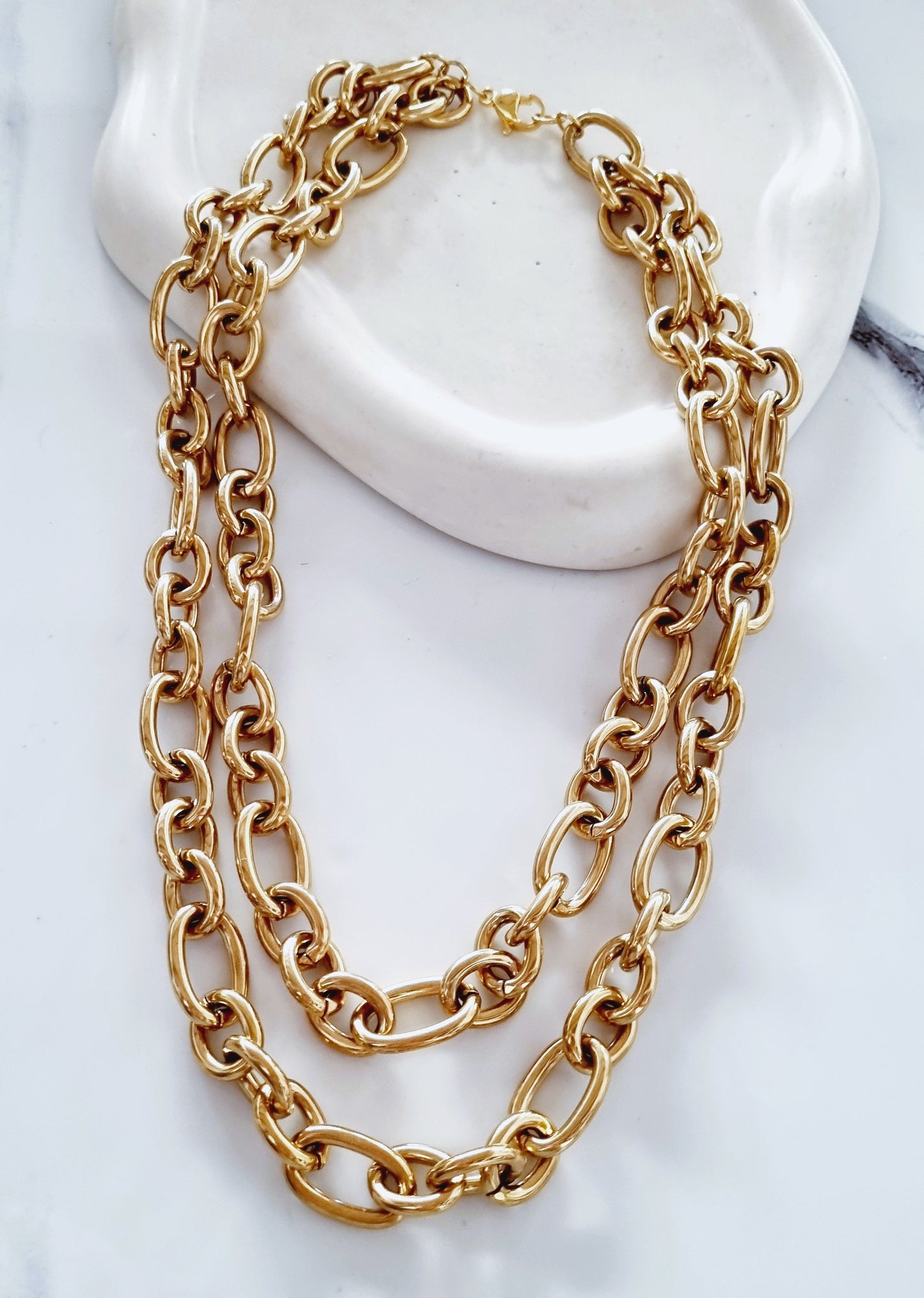 Double chain necklace