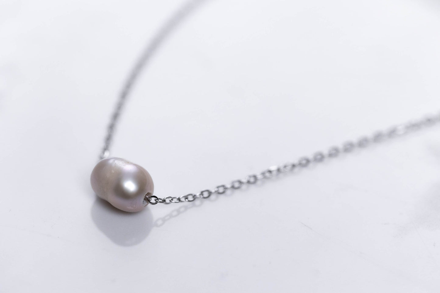 Grey pearl necklace