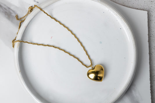 Gold heart necklace